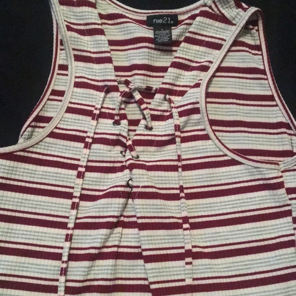 tank top - Picture 2 of 4